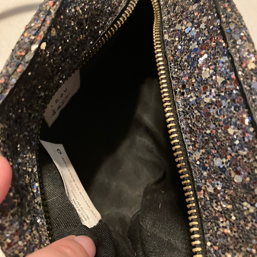 Black sparkly purse - Picture 5 of 5